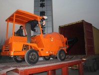 移动式自装卸混凝土搅拌车 YJ-3000
